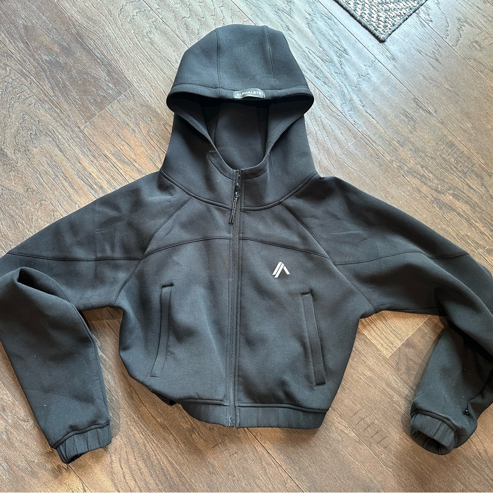 Alphalete Women’s Cropped Zip Hoodie M